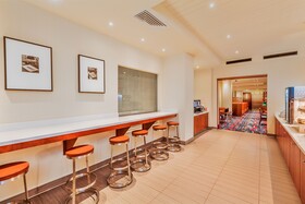 Holiday Inn Express & Suites San Francisco Fishermans Wharf