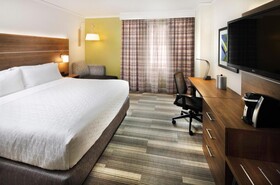 Holiday Inn Express & Suites San Francisco Fishermans Wharf