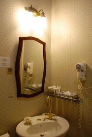 Nob Hill Inn