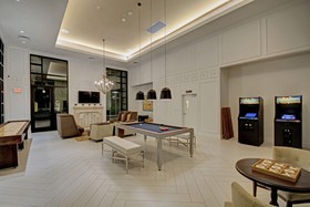 Global Luxury Suites Baypointe Station