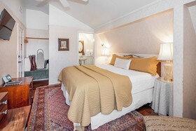 Bath Street Inn