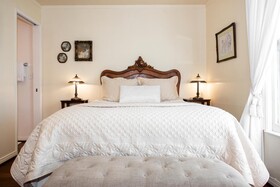 Bath Street Inn