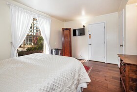 Bath Street Inn