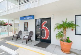 Motel 6 Santa Barbara Beach