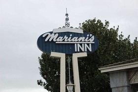 Marianis Inn