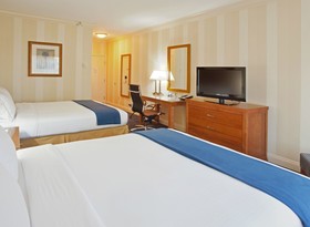 Holiday Inn Express & Suites Santa Cruz