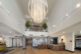 La Quinta Inn & Suites by Wyndham Santa Cruz