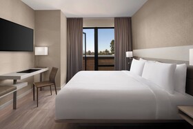 AC Hotel Santa Rosa Sonoma Wine Country
