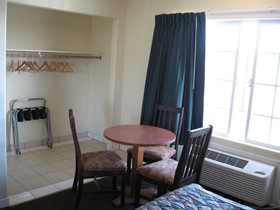 Gateway Lodge Motel