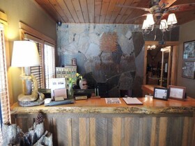 Shaver Lake Village Hotel