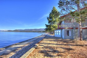 Blue Water Lodge