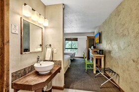 Tahoe Blue Hotel