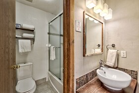 Tahoe Blue Hotel