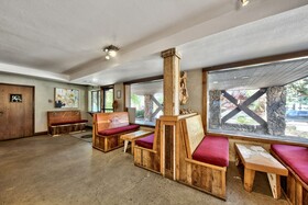 Tahoe Blue Hotel