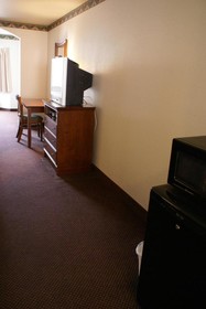 Airport Inn