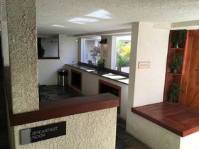 Airport Inn