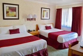 Travelers Inn