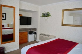 Travelers Inn