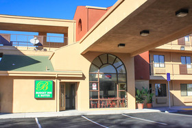 Budget Inn and Suites