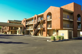 Budget Inn and Suites
