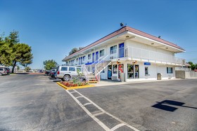 Motel 6 Stockton - Charter Way West