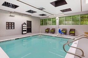 BLVD Hotel and Studios Universal-Hollywood Ascend Hotel Collection