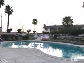 99 Palms Inn & Suites