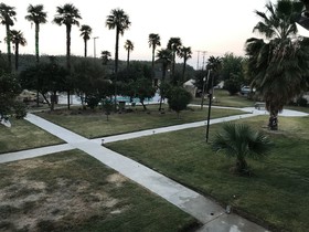 99 Palms Inn & Suites
