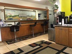 99 Palms Inn & Suites