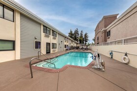 Best Western Town & Country Lodge