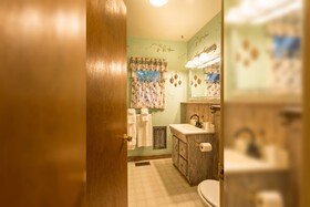 Arrowhead Pine Rose Cabins