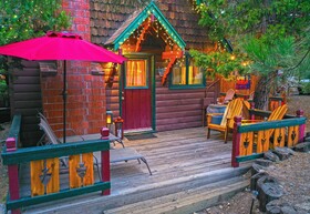 Arrowhead Pine Rose Cabins