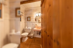 Arrowhead Pine Rose Cabins