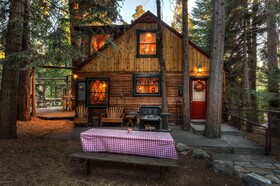 Arrowhead Pine Rose Cabins