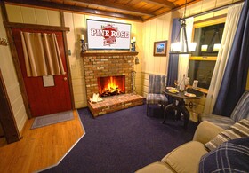 Arrowhead Pine Rose Cabins