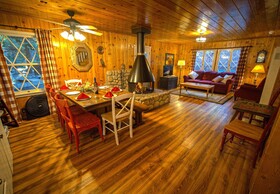 Arrowhead Pine Rose Cabins