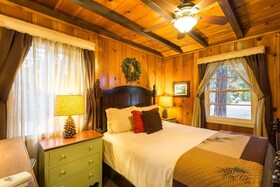 Arrowhead Pine Rose Cabins