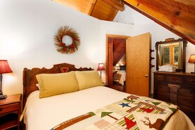 Arrowhead Pine Rose Cabins