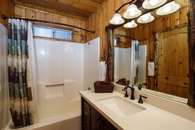 Arrowhead Pine Rose Cabins