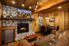 Arrowhead Pine Rose Cabins