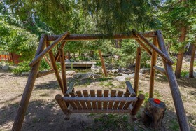 Arrowhead Pine Rose Cabins