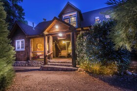 Arrowhead Pine Rose Cabins