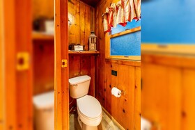 Arrowhead Pine Rose Cabins