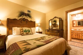 Arrowhead Pine Rose Cabins