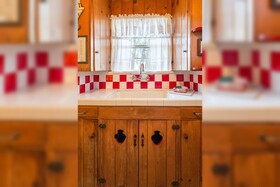 Arrowhead Pine Rose Cabins