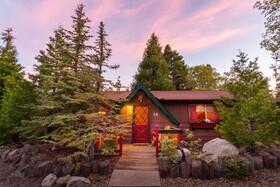 Arrowhead Pine Rose Cabins