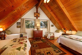 Arrowhead Pine Rose Cabins