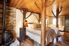 Arrowhead Pine Rose Cabins