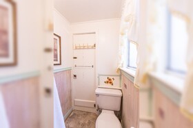 Arrowhead Pine Rose Cabins