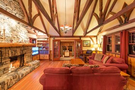 Arrowhead Pine Rose Cabins